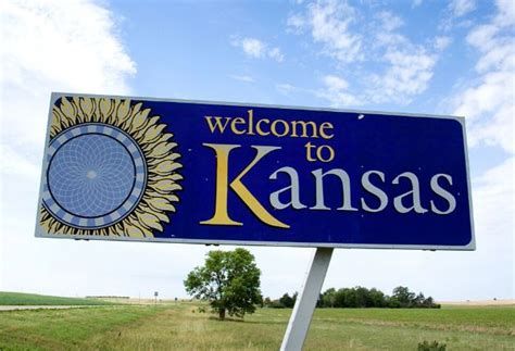 16 Biggest Pros and Cons of Living in Kansas – .
